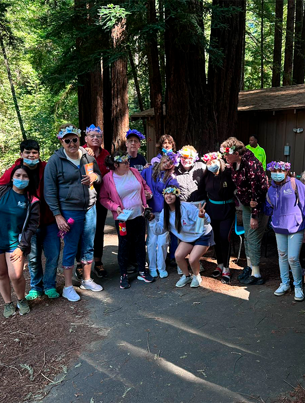 Camp Counselor Grupo de estudiantes disfrutando su experiencia internacional como Camp Counselors con Forever Experience.